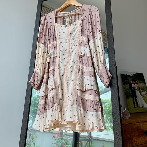 🦄 Anthropologie prairie dress in dusty rose - NWT out of stock online - Picture 4 of 15